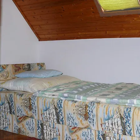 Familia Nyaralo 87 Holiday home Balatonfenyves